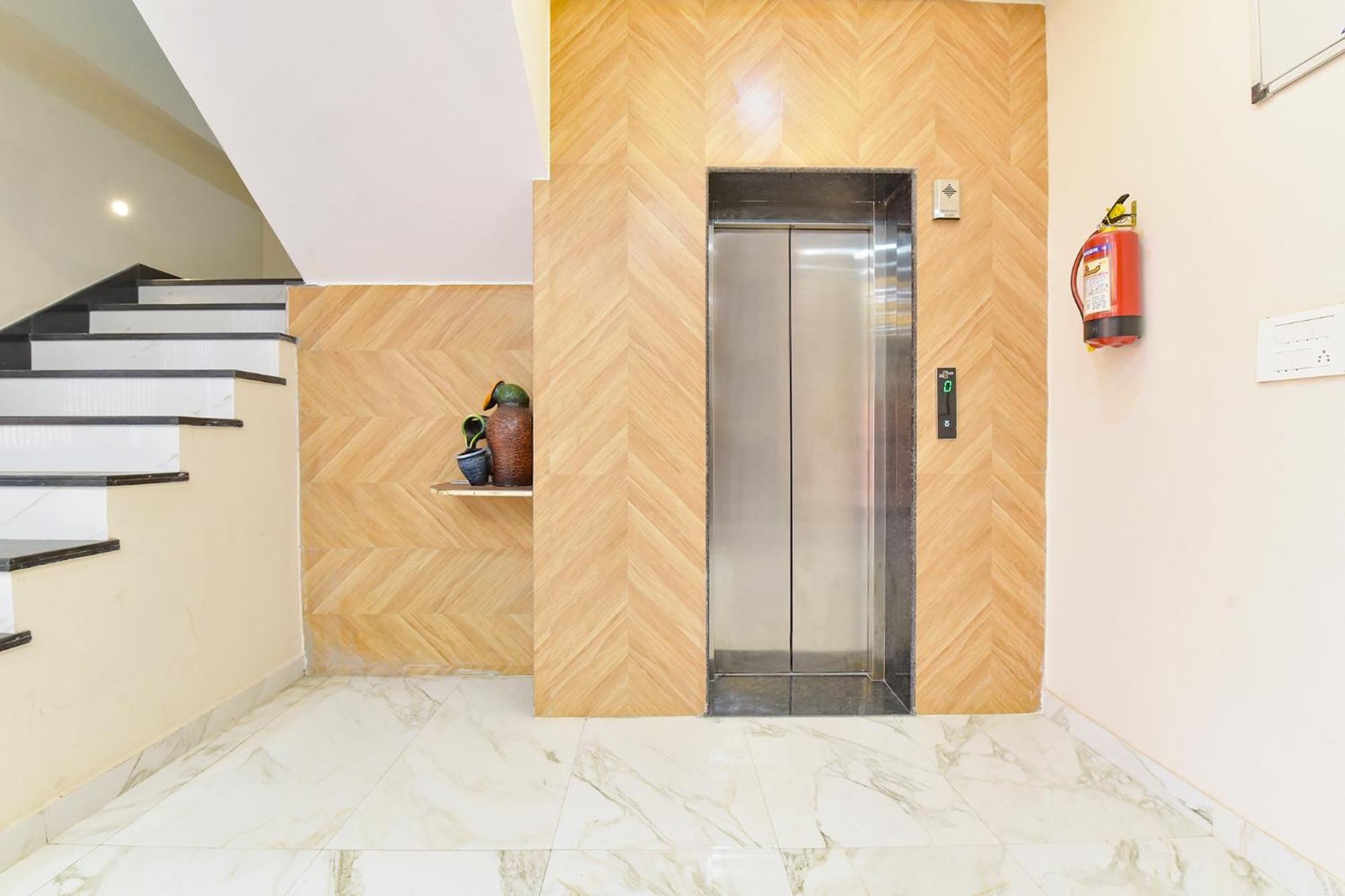 Fabhotel Lavish Palace Τζαϊπούρ Εξωτερικό φωτογραφία